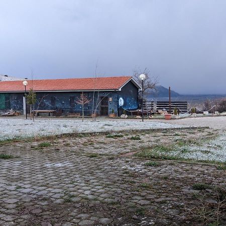 Rifugio Silone Pansiyon Pescina Dış mekan fotoğraf