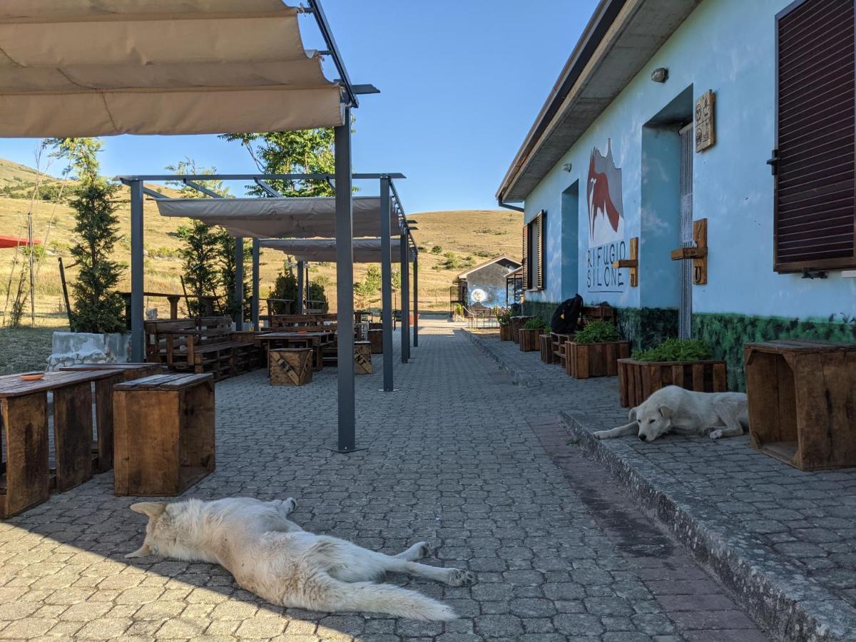 Rifugio Silone Pansiyon Pescina Dış mekan fotoğraf